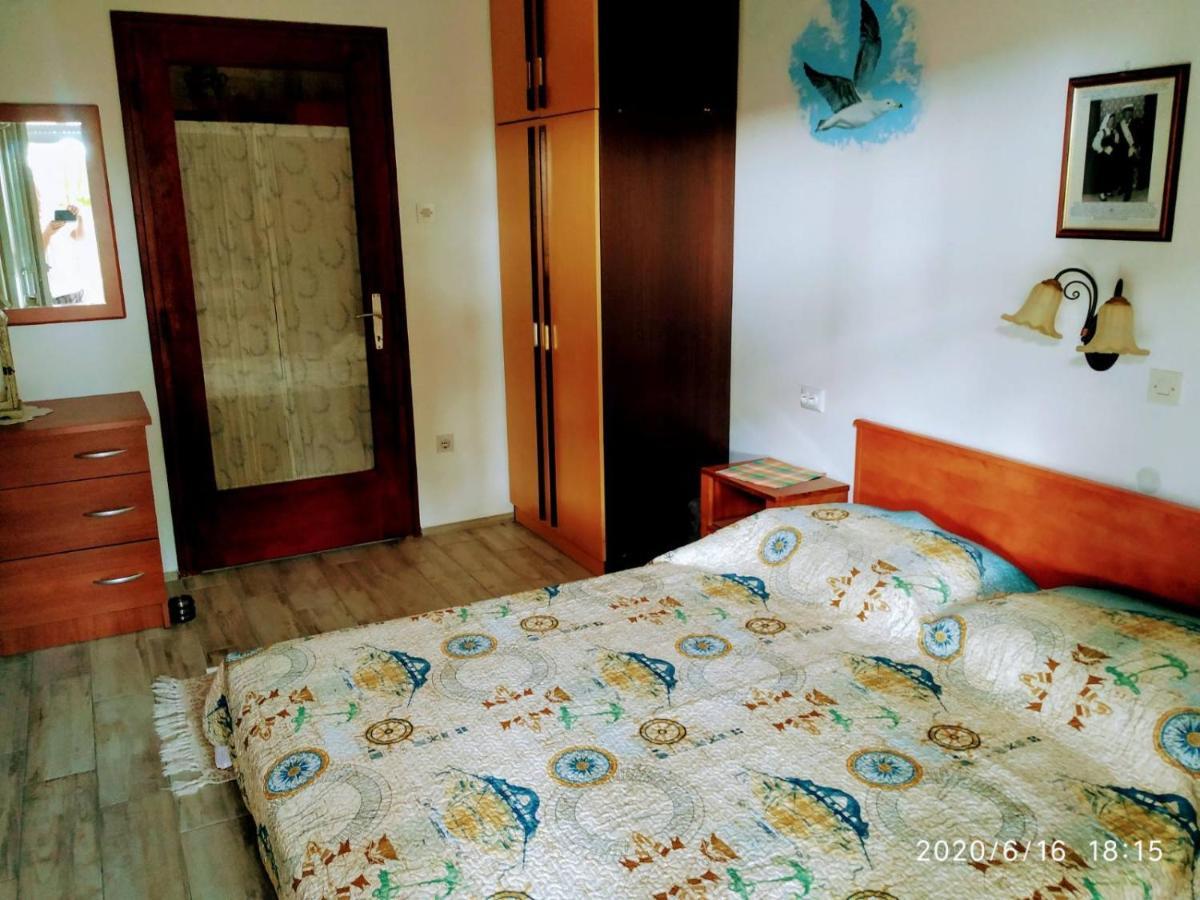 Apartments Maricic 200 Meters From The Beach Novi Vinodolski Eksteriør bilde